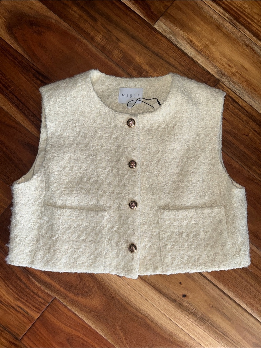 MABLE women’s vest, size large NWT